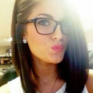 Meet your Posher, Hala